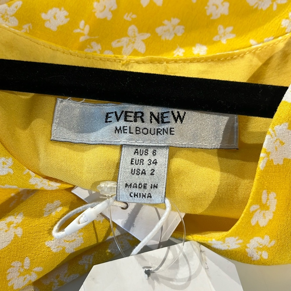 Ever New Pria Gold Lawson Ditsy Button Through Mini Dress - Picture 8 of 9
